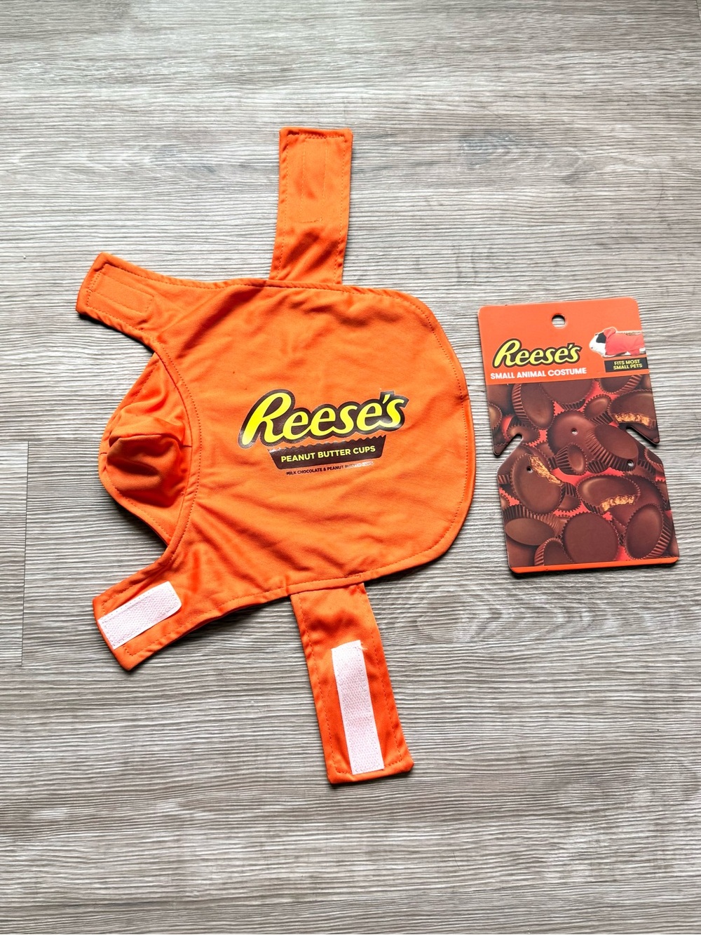 NWOT PetSmart Orange Reese's Cup Small Animal Costume